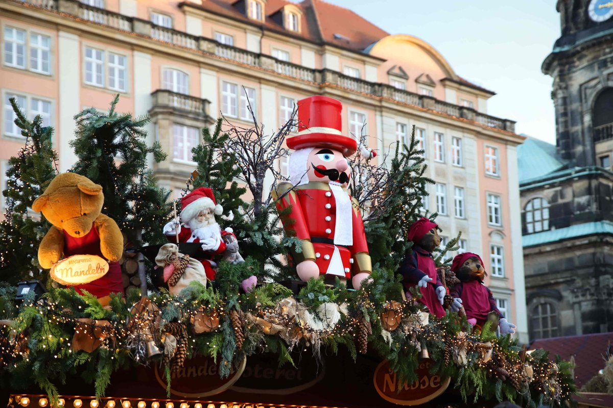 Serial Pix tweet media