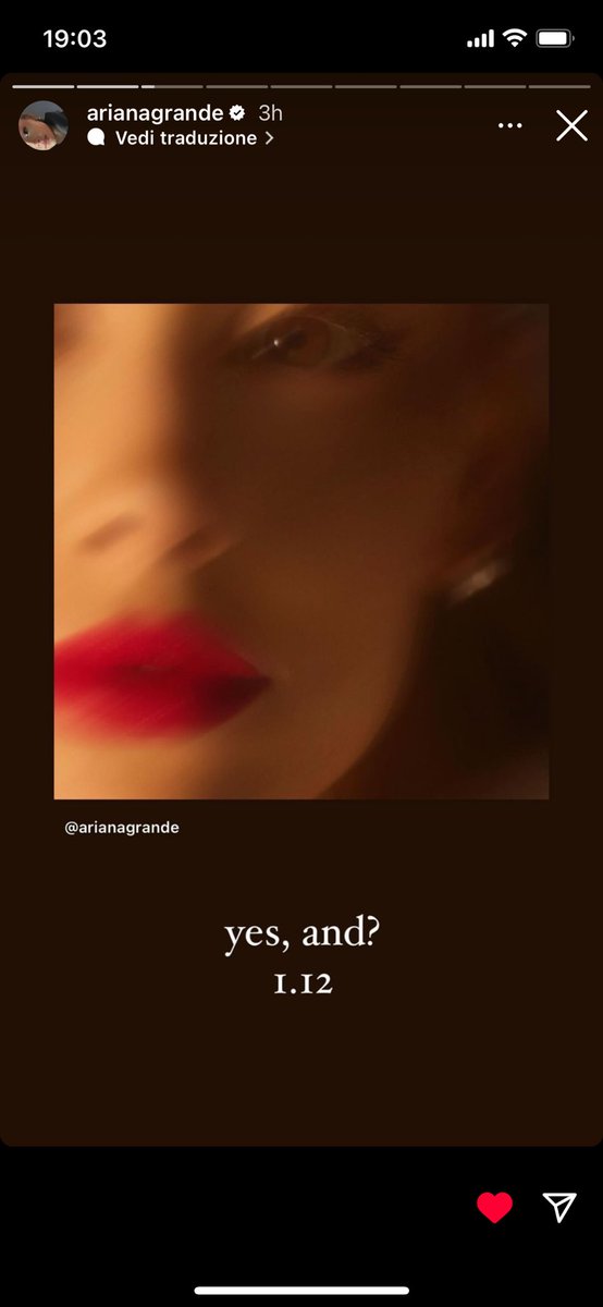 b4dd3stthing's tweet photo. THANKS GOD, THE QUEEN IS BACK!!!
#ArianaGrande #ARIANAISCOMING #AG7ISCOMING #ag7 #YESANDISCOMING https://t.co/Ds1RtmuDxT
