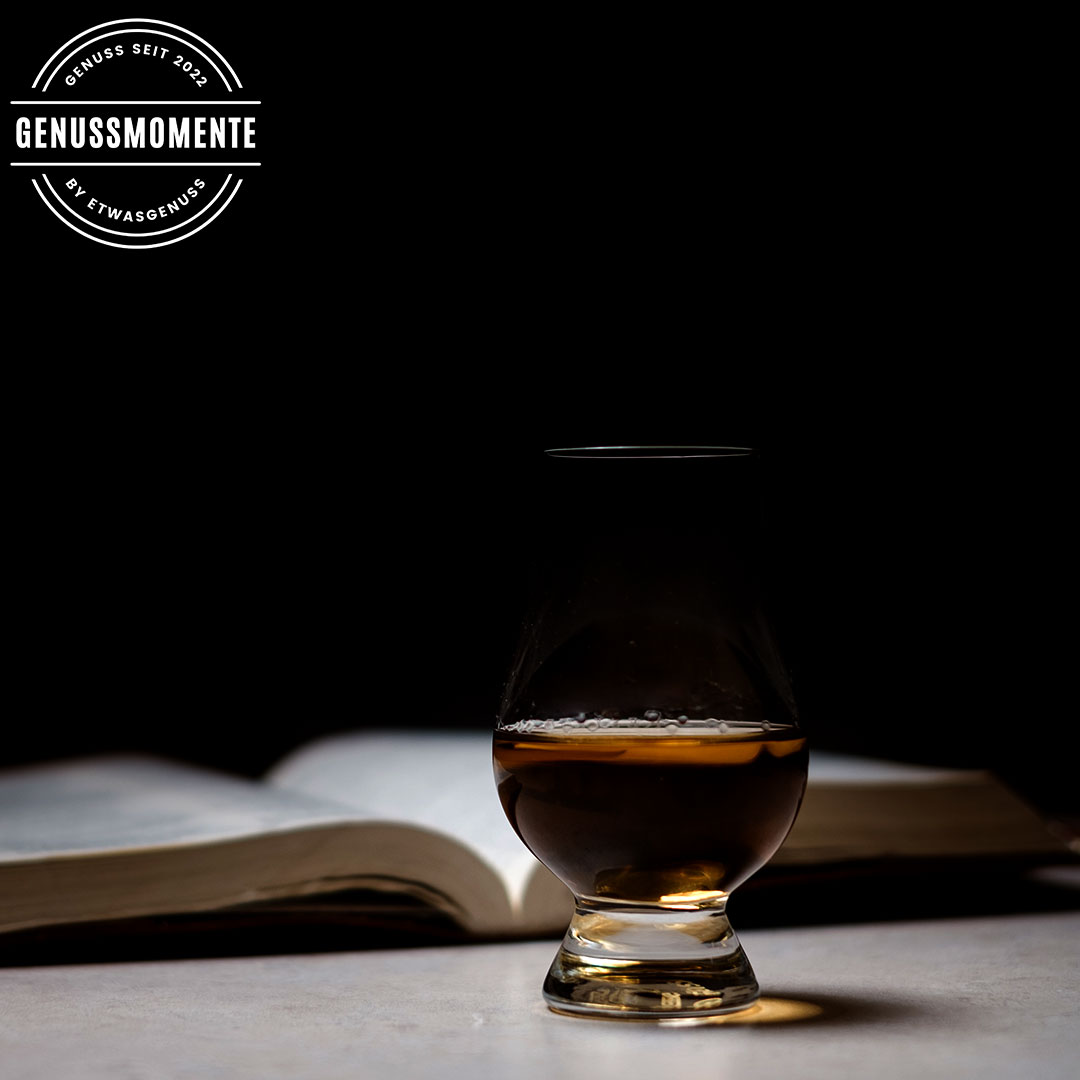 etwasgenuss's tweet photo. Zuhörer und Genusskollege Swen hat mal wieder für Nachschub im Form besonderer Whisky-Proben gesorgt.

Zur Folge: https://t.co/KeuFUo6ueE

#etwasgenuss #genussmomente #genussmomentepodcast #whiskyliebe #whiskytasting #whiskyzeit https://t.co/XKAO7c53cw