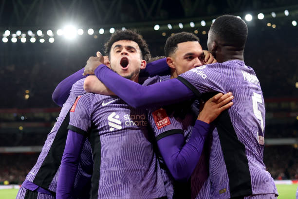 Haroon_HMM's tweet photo. Only Liverpool fans are allowed to like this tweet ..!!

#ARSLIV

https://t.co/lykzbP3eiJ