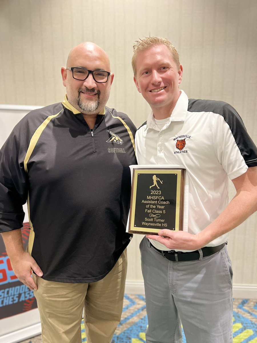 Congratulations to all of our Assistant Coaches of the Year! E.H. Hirschvogel-Jamestown Chelsea Rector-South Harrison Matt Heet-Hallsville Barry Delaney-Helias Scott Turner-Waynesville Mike Staples-Sweet Springs