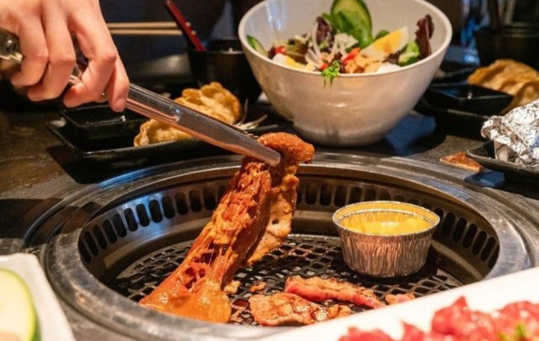 gyukaku_yegAB's tweet photo. 🍖🔥 Elevate your weekend with BBQ delights at Gyu-Kaku Japanese BBQ in downtown Edmonton! Indulge in the joy of grilling as the sizzle of marinated meats and the aroma of delectable sauces fill the air. 🏙✨
#GyuKaku #ExploreEdmonton #EdmontonExplorer #YegFoods #YegFoodies https://t.co/2mcqGLMgDI