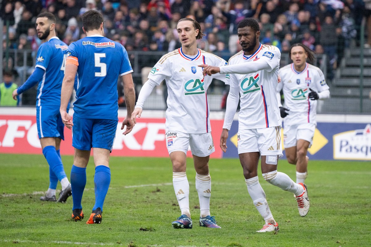 ⚽ 𝘗𝘳𝘦𝘮𝘪𝘦𝘳 𝘣𝘶𝘵 𝘤𝘦𝘵𝘵𝘦 𝘴𝘢𝘪𝘴𝘰𝘯 pour @rayan_cherki et @MaitlandNiles 👊🔴🔵

#CAPOL