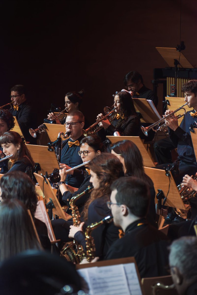 bandadelleida's tweet image. Artistes🤤 
Quin orgull!❤️‍🔥

Els i les pots veure el 3 de març a les 19:00h a l'@auditoriegranados 

Entrades a:
latemporadalleida.koobin.com/festabml?idiom…
.
.
.
.
#musics #musicsdelaBML #lleida #orgull #music #musicians #lleida #lleidatanament #auditori #festa #fiesta #concert #març #BML #fembanda