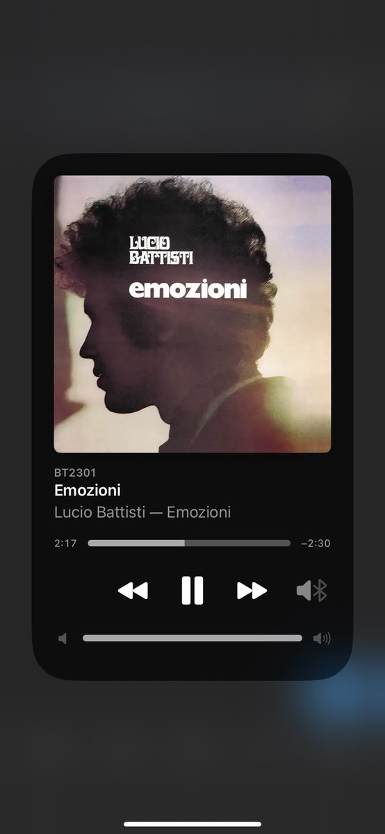 emmarientee's tweet photo. Hai il mio cuore Lucio https://t.co/wT5BkREy5v