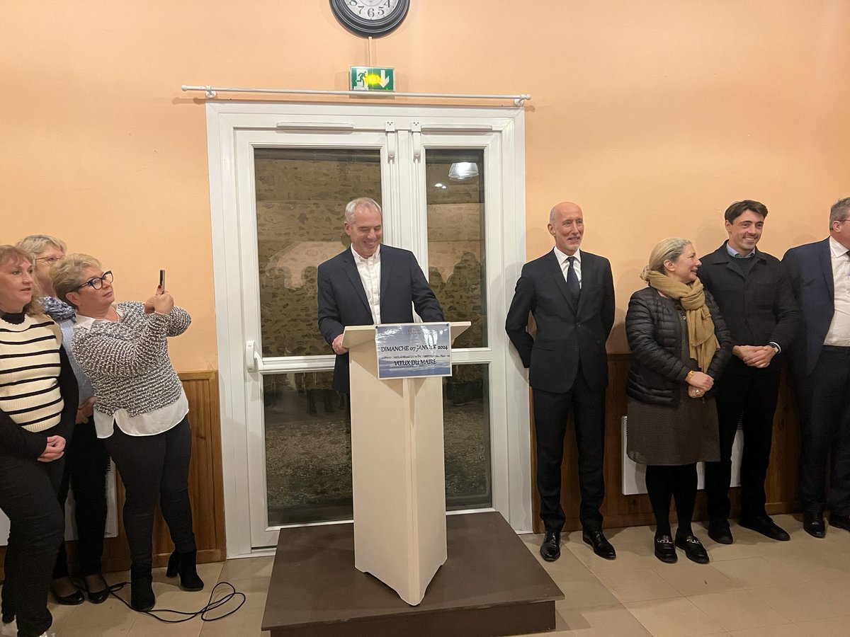 JRHugonet's tweet photo. #7 La journée s’achève ensuite à #Authon la-Plaine, pour répondre à l’invitation de son Maire, Nicolas André entouré de son équipe municipale.
Dans chaque commune de beaux projets réalisés et encore beaucoup à venir. https://t.co/YpUD0gJtf6