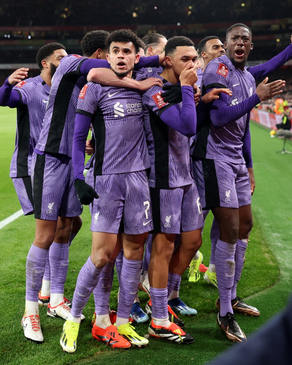 Liverpool defeat Arsenal 2-0 in a pulsating FA Cup tie 💫