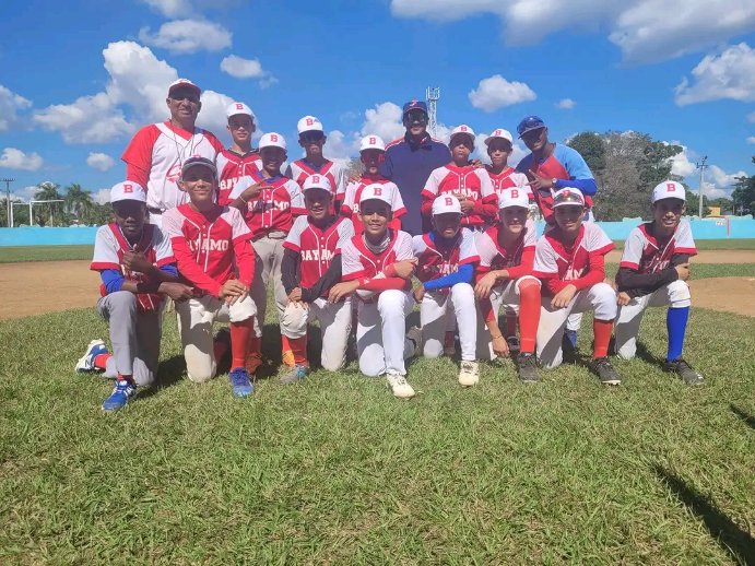 #Bayamo gana otra vez las Pequeñas Ligas en Granma e intentará retener el  título de Cuba. El equipo propinó tres nocaos beisboleros en la cuadrangular final, fabricó 37 carreras, no permitió  ninguna,solo aceptó  tres hits y ponchó a 26 rivales en 12 entradas.