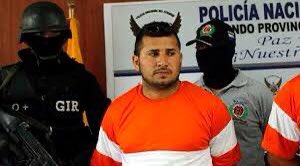 Confirmado!

Alias #Fito logró evadir los controles de la Cárcel de Máxima seguridad REGIONAL 8 de Guayaquil. La <a href="/PoliciaEcuador/">Policía Ecuador</a> y el <a href="/SNAI_Ec/">SNAI Ecuador 🇪🇨</a> no lo encuentran en todo el penal.

Aparentemente era conocedor de su próximo traslado a la Cárcel La Roca.
