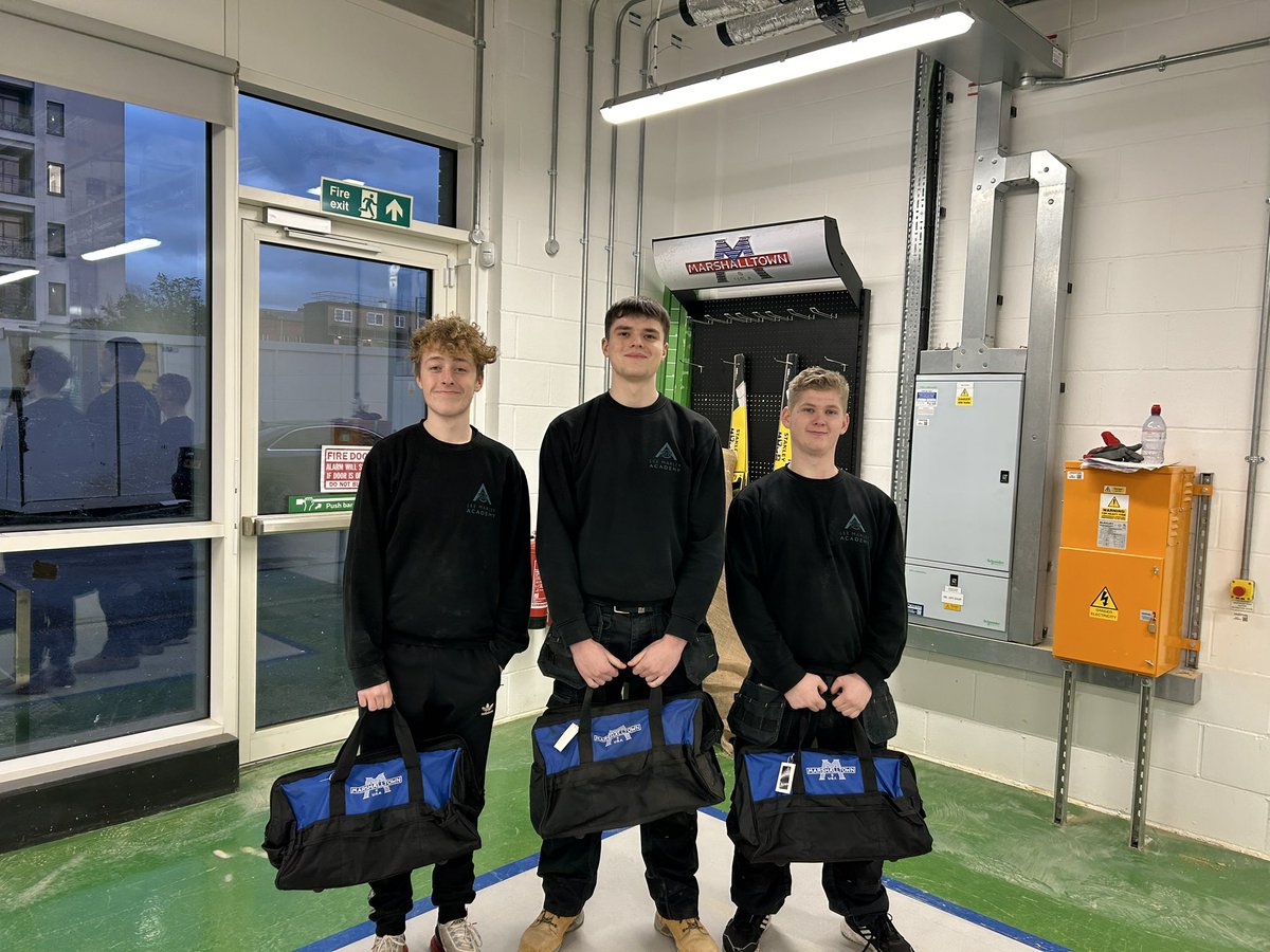 Well done to Owen U-M, Charlie R, Bobby C from Cohort 2 for all getting 46/50 (highest scores) in the end of block theory test at the <a href="/LeeMarleyLMB/">Lee Marley</a> academy. Thanks to <a href="/rollinsgroup/">Rollins Group</a> &amp; <a href="/MARSHALLTOWN_US/">MARSHALLTOWN</a> for the prizes! Toolbag, trowel, T-shirt, tuck pointer etc. #apprentice 🎁👏👏🧱