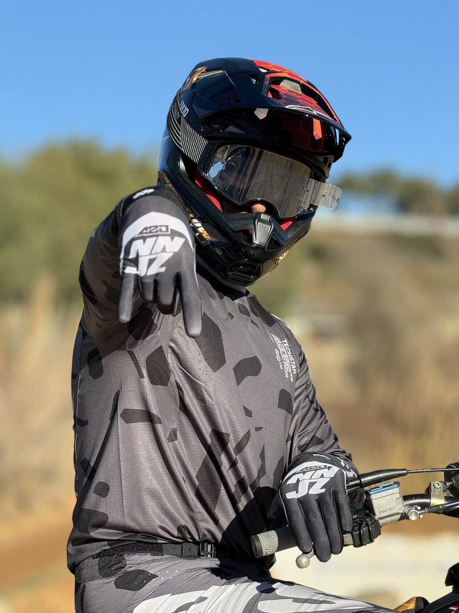 READY FOR THE SEASSON 🤘

•

@soloflowfreestyle
<a href="/alpinestars/">alpinestars</a>
@dtworks_bike     
@walter_gianini
@oakleymotorsports
@rideninjaz           
@gpr_stabilizer         
@tapdesigns
@hurly_parts
@perfectnutrition_
@bud_racing
@motoxxxofficial