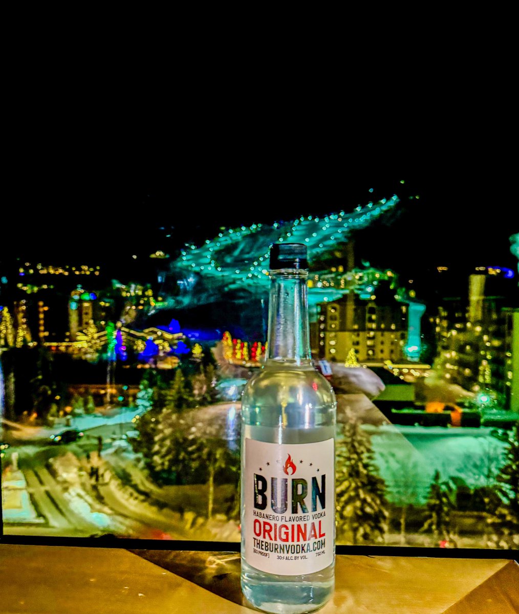TheBurnVodka's tweet photo. Anybody having fun in Steamboat? 📸 @reddirtberta #theburnvodka #awardwinninghabanerovodka #burnshots #lubbocksvodka #pintertonsdistillery #steamboatmusicfestival https://t.co/u7JG4Vna8z