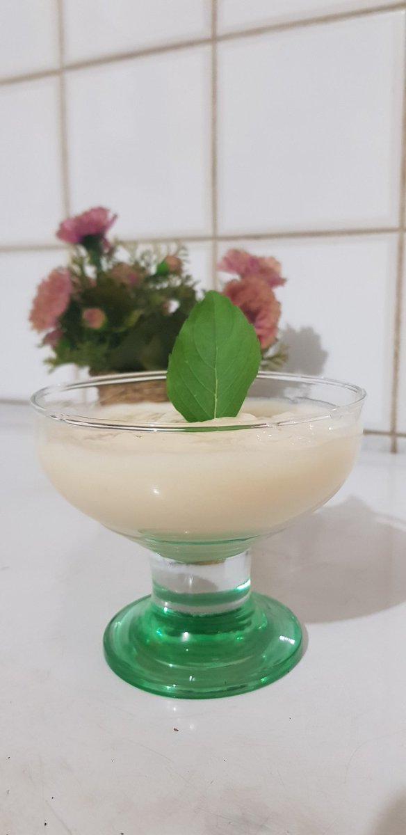 Quel plaisir de confectionner ce délicieux dessert avec le premier fruit de mon corossolier # ♥️ de bœuf, comme nous l'appelons chez nous 🥰🥰😋
