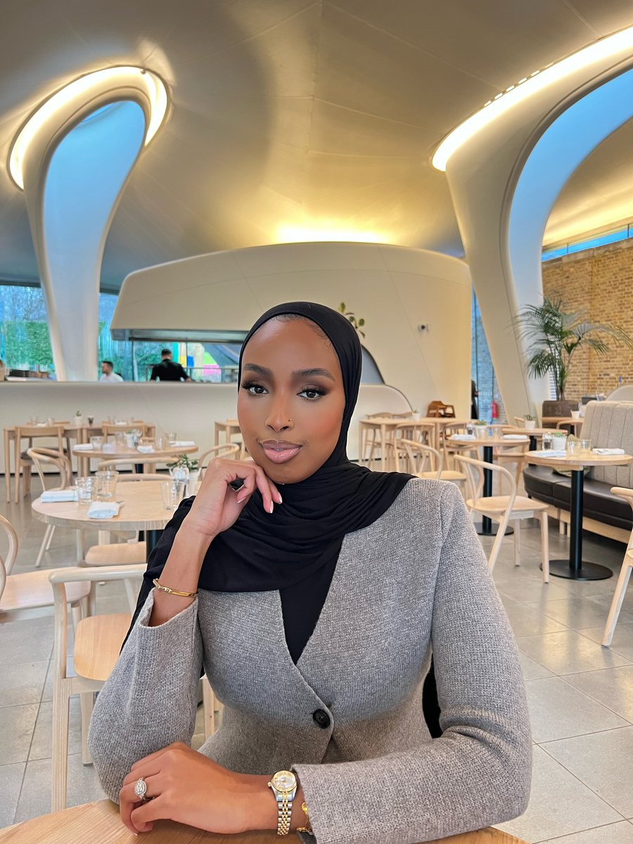 israslayed's tweet photo. no photos please 📸 https://t.co/Bn2I5q41VI