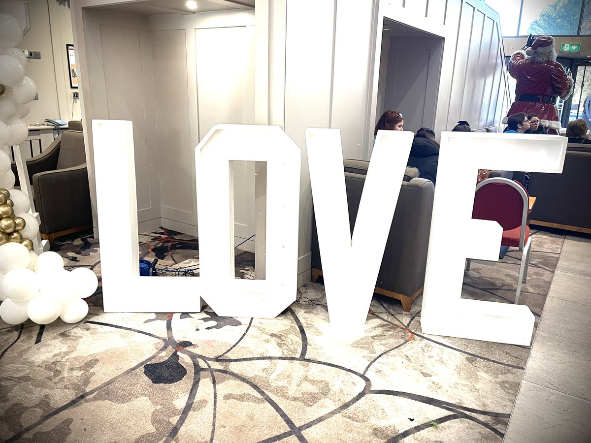 Schull Harbour Hotel & Apartments tweet media