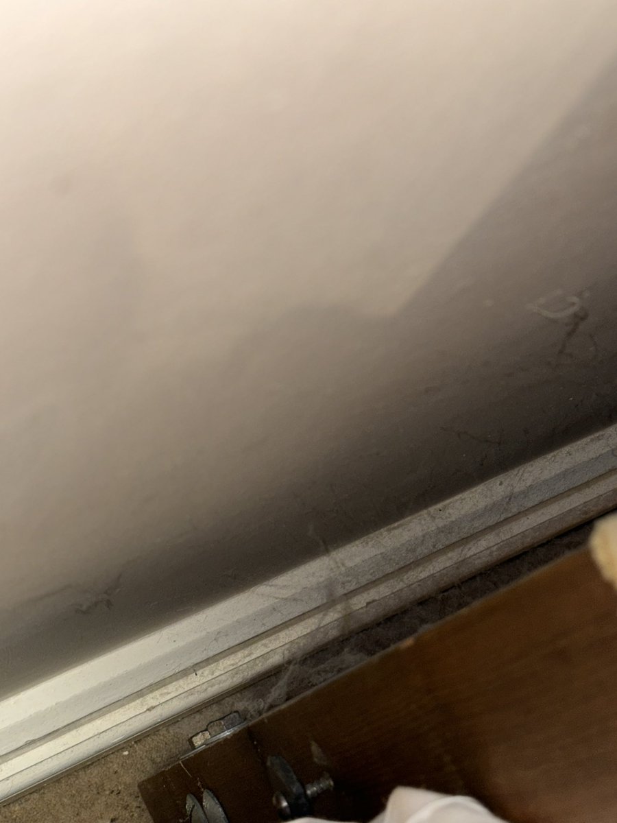 AbitofCharlieb's tweet photo. @eshotthall I would seriously recommend that you re-evaluate the cleanliness standards of your establishment. Our 5 year anniversary trip away was quickly ruined by the utter state of the room at Eshott. Thankfully, Charlton Hall was 25 mins away so we booked there and left… https://t.co/dVR76tFk3n
