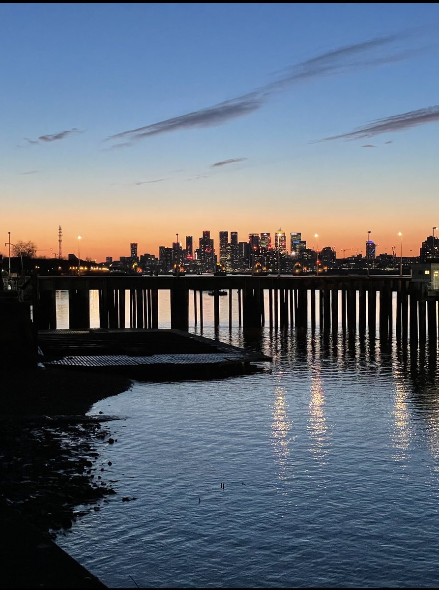 KateRodger16's tweet image. aaaand that’s a wrap 🎬🇬🇧 

Memories to last a lifetime from the Big Smoke but for now closing our London chapter and starting something new in 2024..

🤍