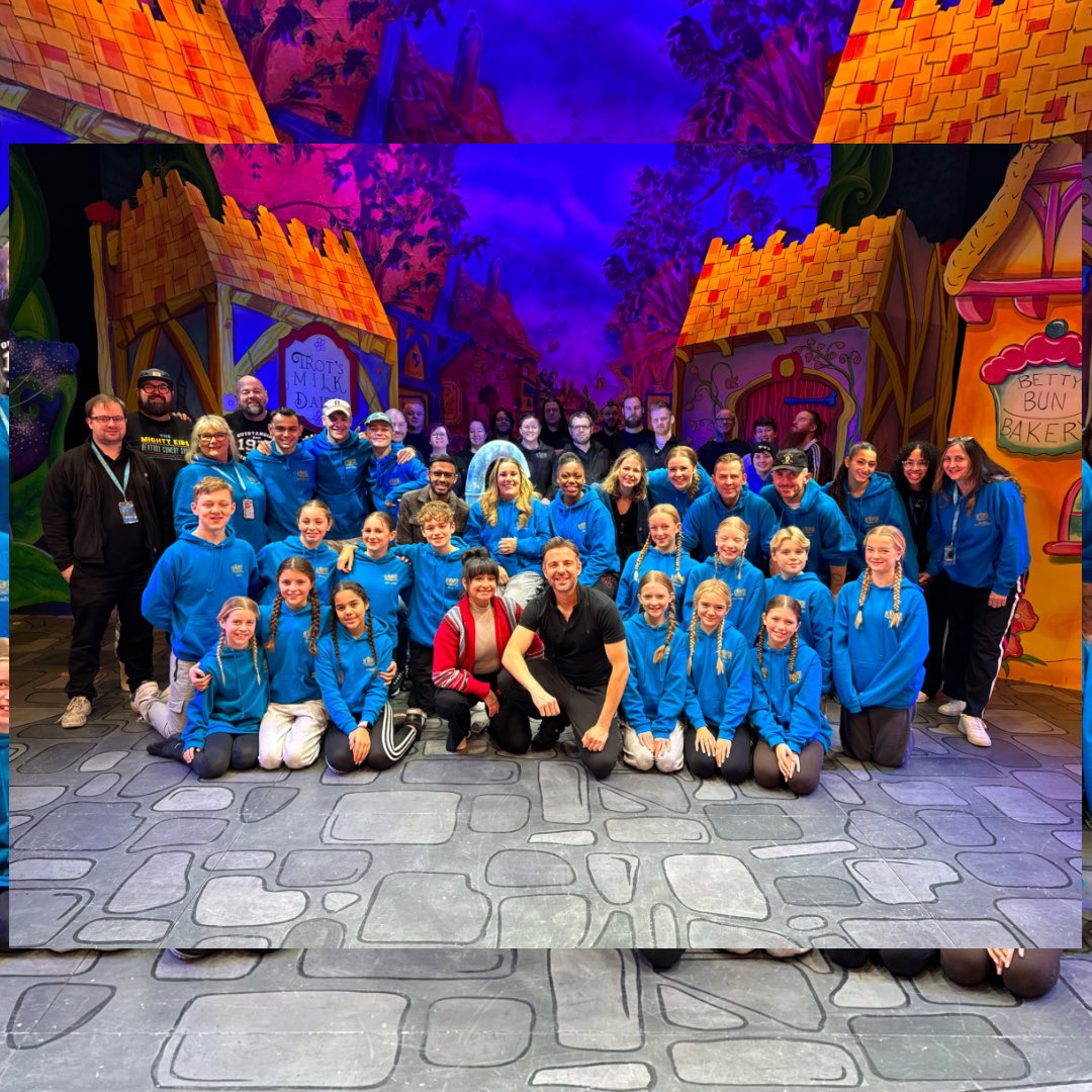 Scott Mills tweet media