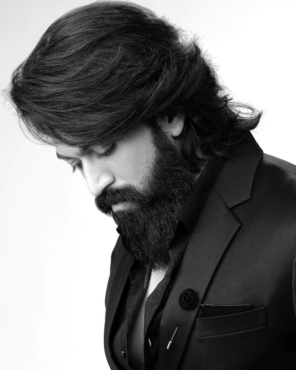 We Don't Know <a href="/TheNameIsYash/">Yash</a> Boss how to express to Say our Love towards you and how to describe You..❣️Only One thing to say "You are the World to many of us" We wish You a Happy and Healthy Birthday Our King❣️

#HBDRockingStarYash 
#ಹುಟ್ಟುಹಬ್ಬದ_ಶುಭಾಶಯಗಳು_ಯಶ್ #ToxicTheMovie