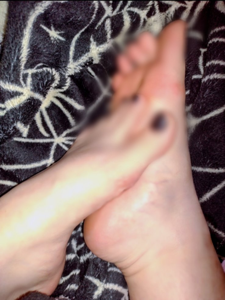 opal_nova69's tweet photo. You pay to see pretty feet uncensored 
That's the natural order of things 

findom femdom finsub paypig goddess findomgoddess humanatm assworship feetworship footslave moneyslave walletdrain paypig cashcow cuck cashbrat cashdrain sph https://t.co/bzLXXqh4LI