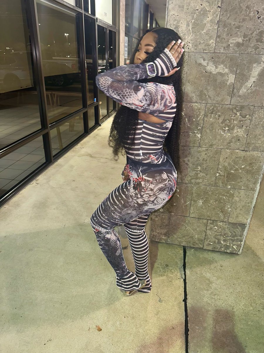doitlikekeooo's tweet photo. 🖤 https://t.co/Z69riFrr8D
