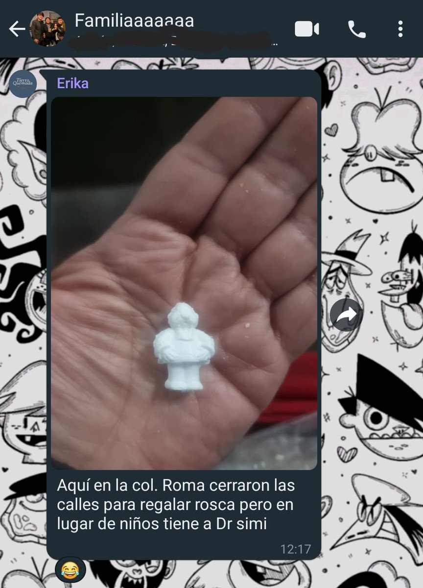 AnaJuliayeye's tweet photo. Mi mamá mandó esto al grupo de la familia jajajaja, que joya. Amo México surreal. #SimiMesias https://t.co/WgGGTVIkUs