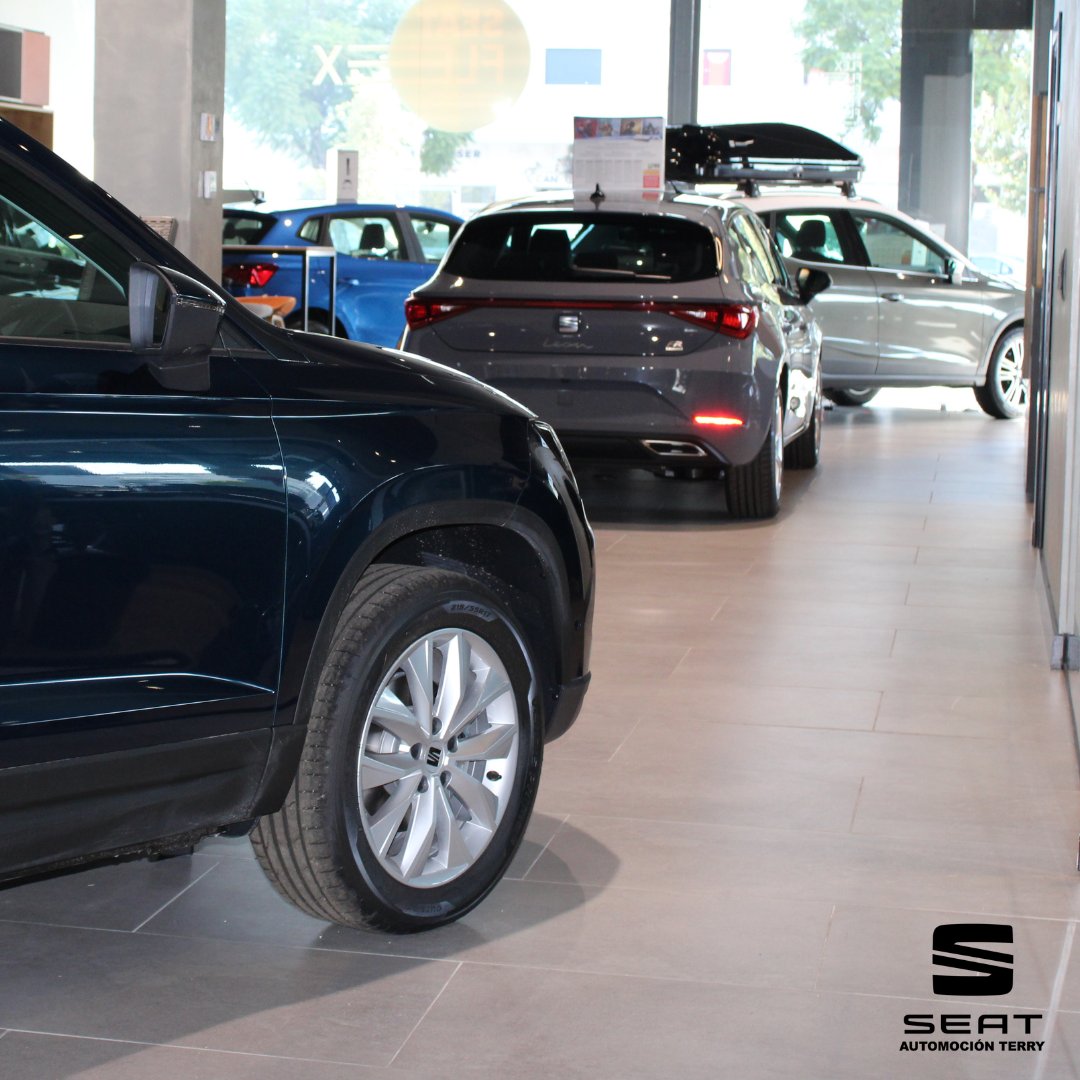 Auto_Terry's tweet photo. ¡En #AutomocionTerry tenemos toda la gama #SEAT esperándote! Coches para cada estilo de vida. Ven, explora y encuentra tu ideal.
#Jerez #Cadiz #Coches #CochesCadiz #SUV #SEATarona #SEATibiza #SEATleon #SEATateca #SEATtarraco #Movilidadsostenible #movilidadurbana #seatflex https://t.co/l1cUN5IkdF
