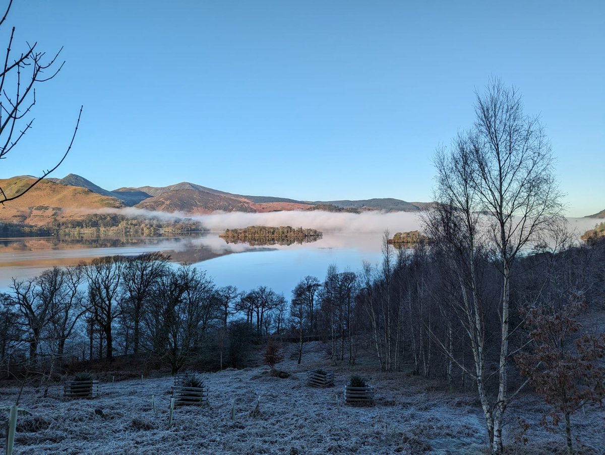 ClarenceKeswick's tweet photo. ❄️ S T U N N I N G ❄️

A beautiful day for a fabulous walk. We started at Great Wood carpark, walked over to Ashness Bridge on the elevated path overlooking Derwentwater, up to Surprise View and then onto Lodore Falls. Winter perfection

#LakeDistrict #Keswick https://t.co/IXQLOHH0sB