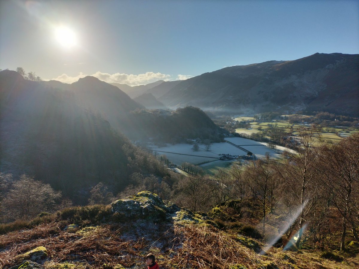 ClarenceKeswick's tweet photo. ❄️ S T U N N I N G ❄️

A beautiful day for a fabulous walk. We started at Great Wood carpark, walked over to Ashness Bridge on the elevated path overlooking Derwentwater, up to Surprise View and then onto Lodore Falls. Winter perfection

#LakeDistrict #Keswick https://t.co/IXQLOHH0sB
