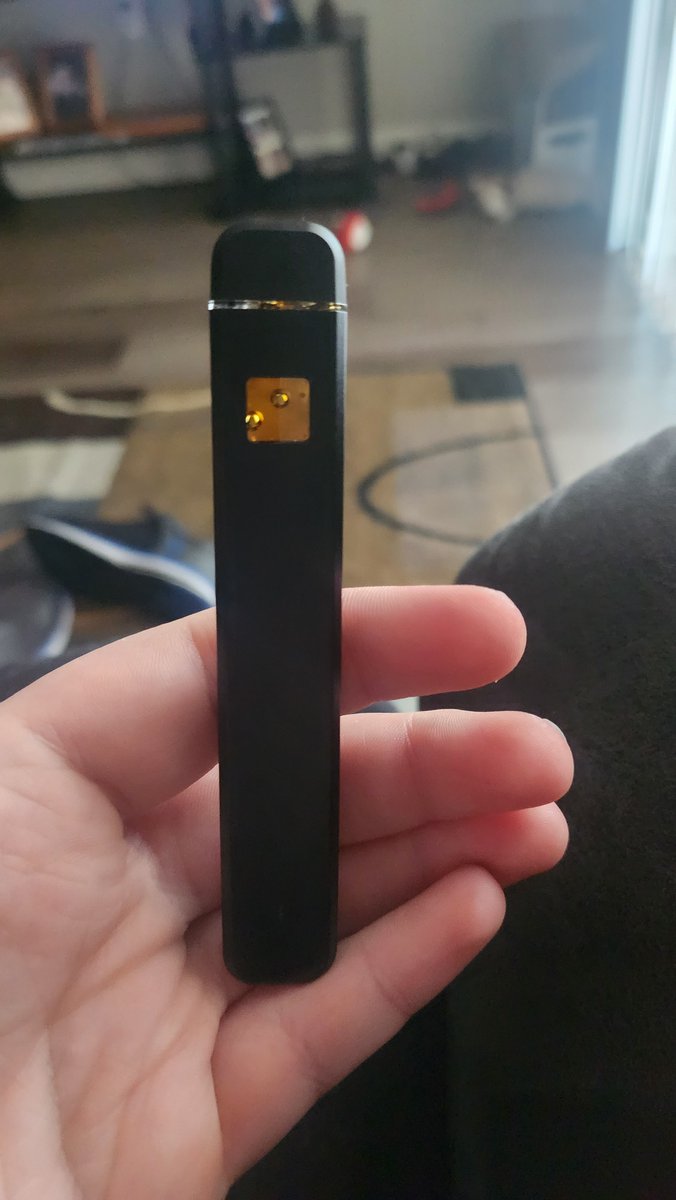 DaradeVlogs's tweet photo. @CraftingLegend1 @KureVapes Coil-less and no downstem means no more leaks!

Y'all  if you're in Nebraska and in a pinch hit up Kure CBD+ and Vapes @KureVapes they'll take great care of you! 

#homeawayfromhome https://t.co/p0Dss4dV9Z