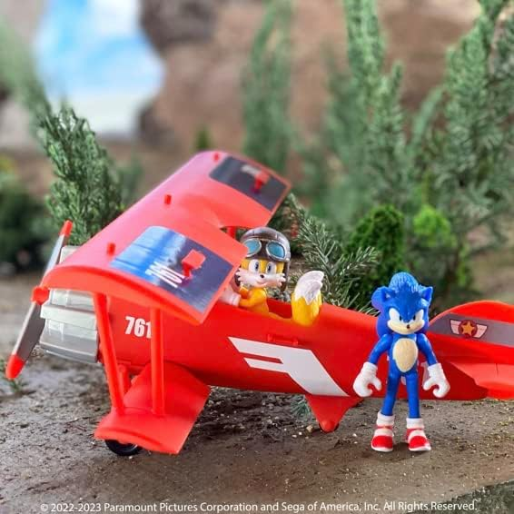 Sonic_Hedgeblog's tweet photo. Promotional photo of the Tornado playset, made for the 'Sonic The Hedgehog 2' film, released by Jakks Pacific in 2022. https://t.co/YxcWWW48lG