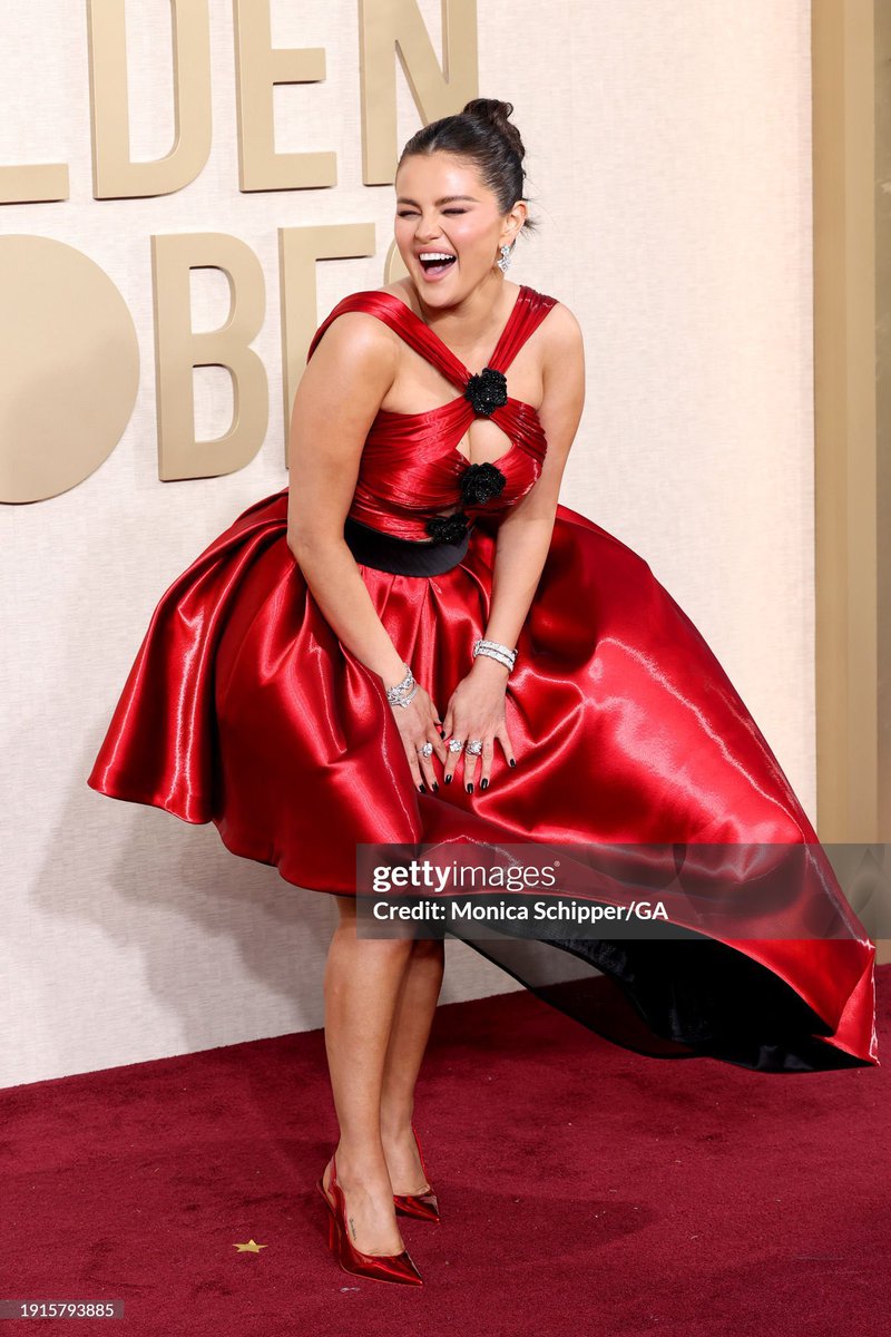 petalstargirl's tweet photo. HER MARILYN MOMENT https://t.co/fF7pMdRQyE