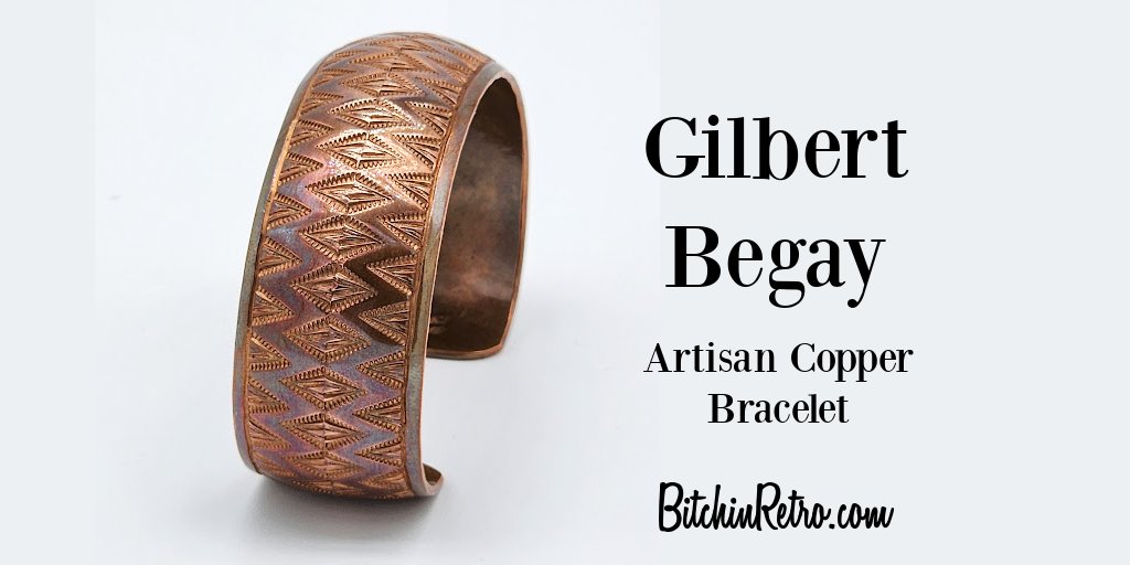 RetroCEO's tweet photo. Add some #Southwestern flair to your style with this #GilbertBegay artisan copper cuff #bracelet. Handcrafted #Navajo unisex bracelet features a rich #copper patina with intricate design elements &amp; the precision stamping Begay is known for.

#bitchinretro

https://t.co/0EfGybzq0x https://t.co/EPkeBa96dD
