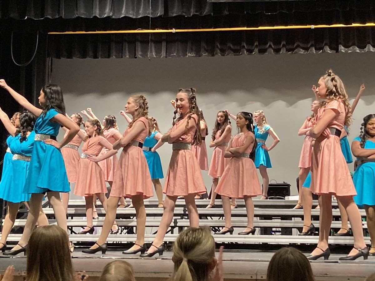 Our MNMS show choirs debuted their shows today and they were AMAZING! Let the competition season begin! <a href="/NMS_Mustangs/">North Middle School</a> <a href="/MillardPS/">Millard Public Schools</a> #Stampede #Cavallo #Proud2bMPS