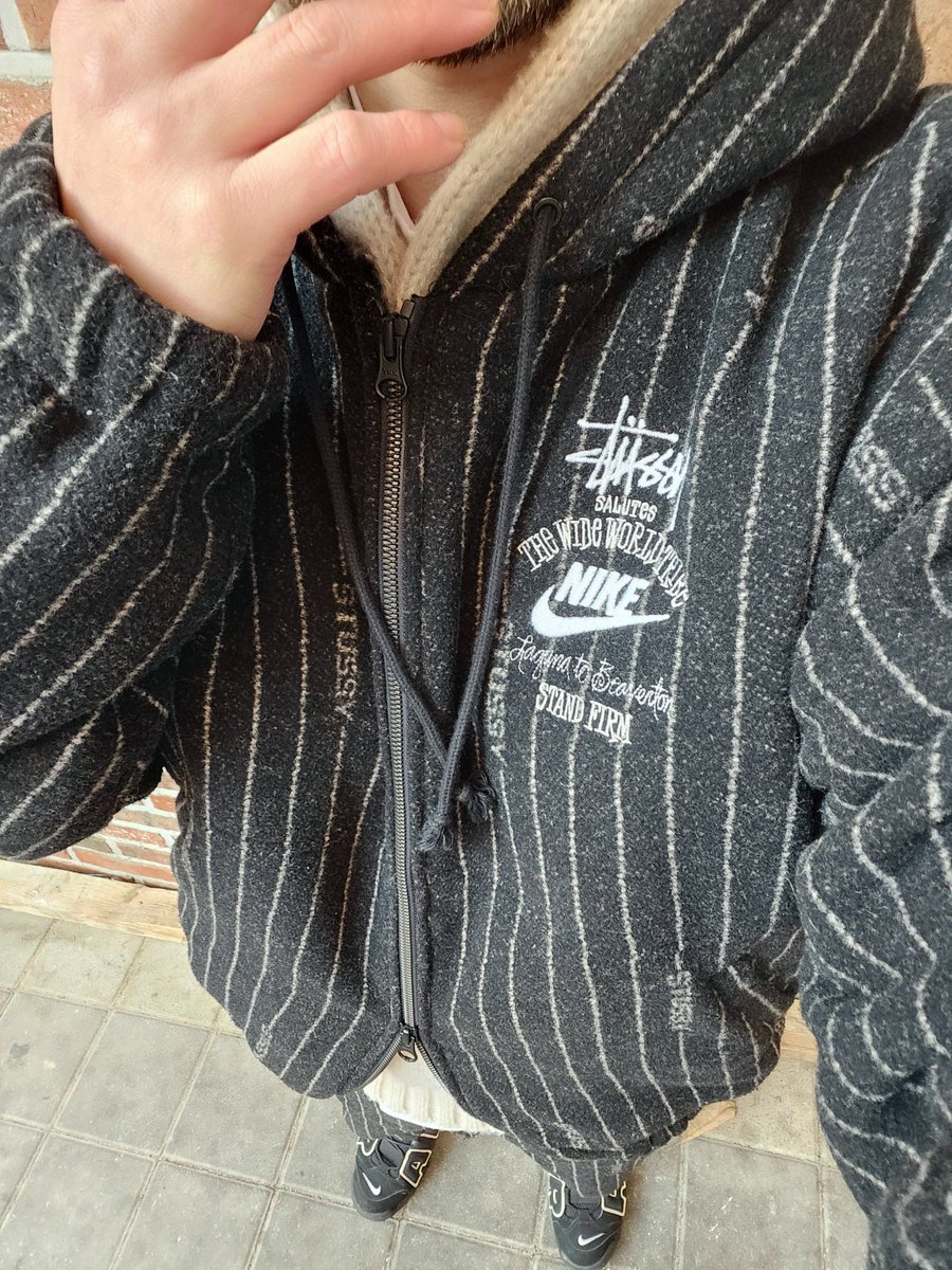 kornno8282's tweet photo. 워메 춥다 추워ㅎㄷㄷ
#newera #fearofgod #nike #stussy #nikestussy #essentials #essentialshoodie #nikestussywooljacket #nikestussywoolpants #uptempo #뉴에라 #피어오브갓 #나이키 #스투시 #나이키스투시 #나투시 #나이키스투시울자켓 #나이키스투시울팬츠 #업템포 #에센셜 #에센셜후드 https://t.co/iQoqe1P2Qk