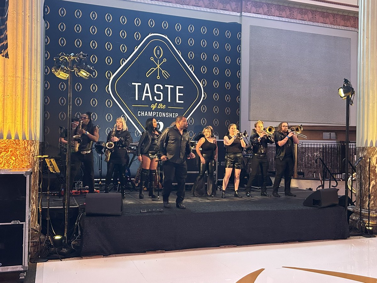 EspinosaJesse's tweet photo. #ChampTaste #CFPExtraYardsForTeachers
@CFPExtraYard #TOY @cmafoundation https://t.co/zE27wKZo0w