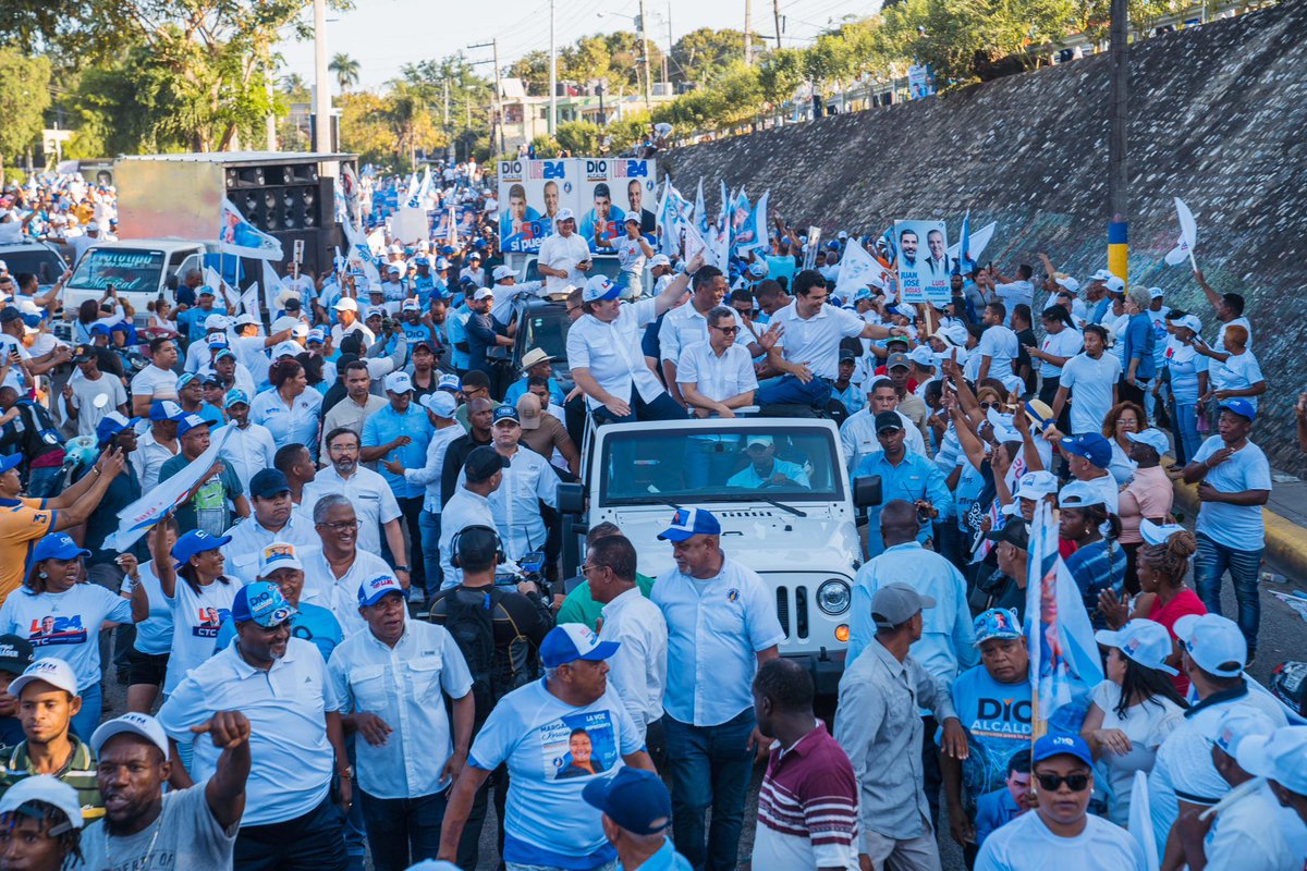 JosePaliza's tweet photo. En SDE la consigna es clara, que en febrero el triunfo nos encuentre en las calles trabajando por @dioastacio. #VolveremosAGanar 🇩🇴 https://t.co/2uq9Ji4yqD