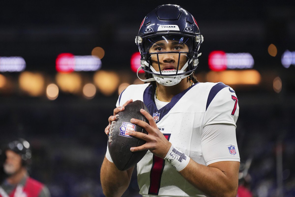 seany_mcbuckets's tweet photo. NFL 2023 Rookie QB Leaders 

Passing Yards

4,108 - C.J. Stroud (15 GS)
2,877 - Bryce Young (16 GS)
2,218 - Aidan O’Connell (10 GS)

Passing Touchdowns

23 - C.J. Stroud
12 - Aidan O’Connell
11 - Bryce Young

Completion Percentage 

63.9 - Stroud
62.1 - AOC
59.7 - Young

4th RD Quarterback from Purdue outplayed every Rookie QB not named C.J. Stroud. And he did it in only 10 games starting. Great first year for the former Boilermaker walk-on #ProBoilers