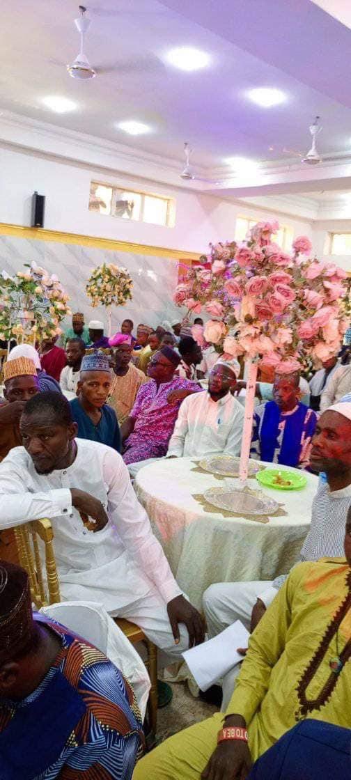 Lord_Of_Warri's tweet photo. Muslim community in warri opened a modern mosque 🕌 in Alders town in Warri.

Representatives of the Olu palace were present at the ceremony.

Alders town was got its name from a Yoruba British interpreter and merchant who lived in Pessu Town.

R. A. ALDER was an 'EGBA YORUBA' British interpreter and a Merchant based in WARRI who married an itsekiri woman from Bobi and had a daughter called “Atseyinuku” who became the mother of Madam Ukobolaje (wife of Blackson) for a man called "DAUDU", another YORUBA Merchant from 'ISALE-EKO', LAGOS, also based in WARRI. Both Mr. Alder and Mr. Daudu lived in Pessu Town at the time. 

they were both Tenants on the CROWN LAND (lease B5) of 1908 and by reason of their great influence as big Merchants, their names have stuck (as ALDERS Town or DAUDU) to the part of WARRI from Mclver to PESSU Road. And they both returned to their homes where they died.

#warri #itsekiri