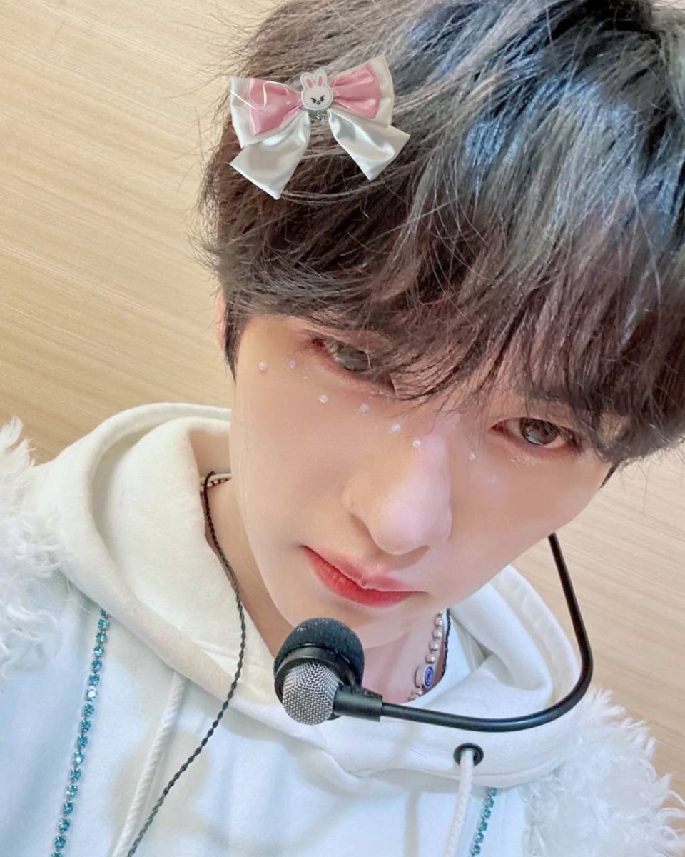 پیشی گرامی ؛
شما به دلیل زیبایی بی‌اندازه، قلب مهربون، شخصیت فوق‌العاده، ناز و دوست داشتنی بودن بی‌نظیر ،صدای بهشتی و چشم‌های خواستنی و.. جایگاه ویژه‌ای تو قلبم داری ک امکان لغو نداره و به صورت مداوم و خودکار تمدید میشه 💗
<a href="/Stray_Kids/">Stray Kids</a>