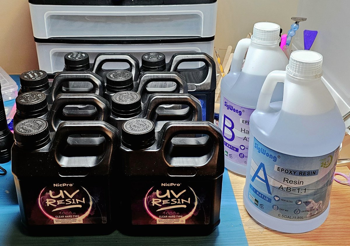 Re-upped on resin: 8000ml UV and a gallon of epoxy. UV resin - $175 (each liter is ~$22) Epoxy resin - $50 Send for some or send for all, but I want ALL of this reimbursed. Be Daddy's useful craft bịtch and give Me what I want. 💸 asianfindom paypig reimbursementopportunity