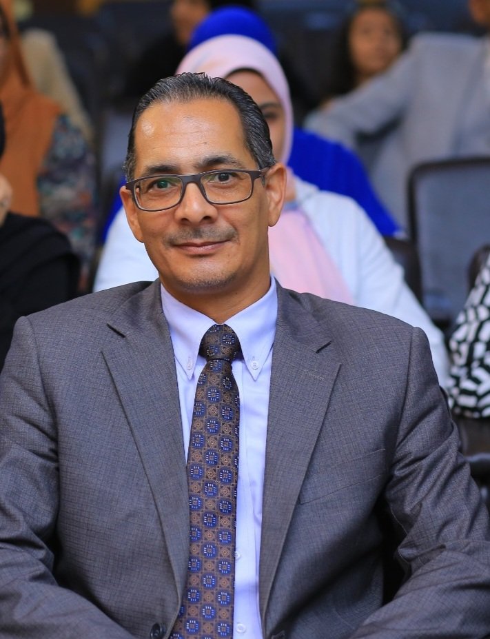 أسألُكَ يا رب بكُل اسمٍ سمَّيت به نفسك أن تُعيدني إليك برفقٍ كلما ضيّعَتني السُبُل🤲.