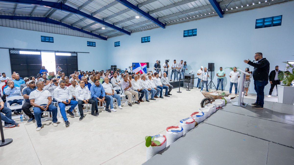 Feda_RD's tweet photo. ¡Que viva la sal de Montecristi!
Esta y otras obras realizadas por el gobierno del presidente Luis Abinader reafirma el Firme compromiso de desarrollar las comunidades fronterizas, olvidadas por gobiernos anteriores.
#saldemontecristi
#fedard https://t.co/iNOWzKvYAk