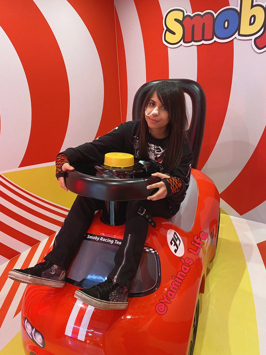 YaminaHsaini's tweet photo. Je suis toujours une grande enfant haha
[2 janvier/partie 10]
#emokid #alternative #emostyle #tubielife #paris #smoby #imjustakid https://t.co/0bCOVIP3No