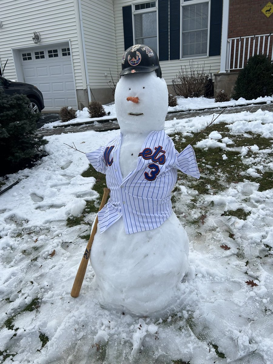 ctywanick's tweet photo. (Impressionist, 2024) Carlos Beltran freezing on a 3-2 count in the bottom of the 9th in the 2006 NLCS https://t.co/AZXLoTiasi