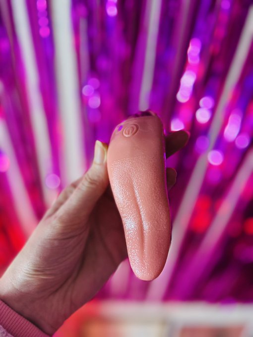 New one 🫦🫦🫦 https://t.co/WLsKQX2rQT<a href="/tag/transparent"class="tags"><span>#transparent</span></a><a href="/tag/fishnet"class="tags"><span>#fishnet</span></a><a href="/tag/sh"class="tags"><span>#sh</span></a>