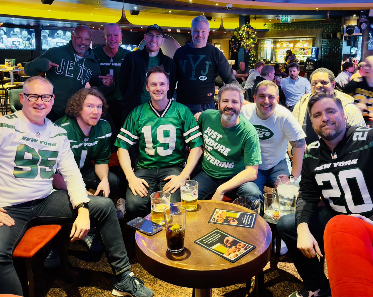 HippodromeJets's tweet photo. A great turnout out once more for the Jets tonight at the Hippo
Nothing on the game, but we still turned up for the final game of the season
#NYJvsNE #TakeFlight #NYJets #JetUp #JTFU #UKJets #NFLUK #WeTheFans #GGUK #NYJetsFamily #OneTeamOurTeam #NYJintheSmoke
#JetsinLondon https://t.co/wOnvXRd7C0