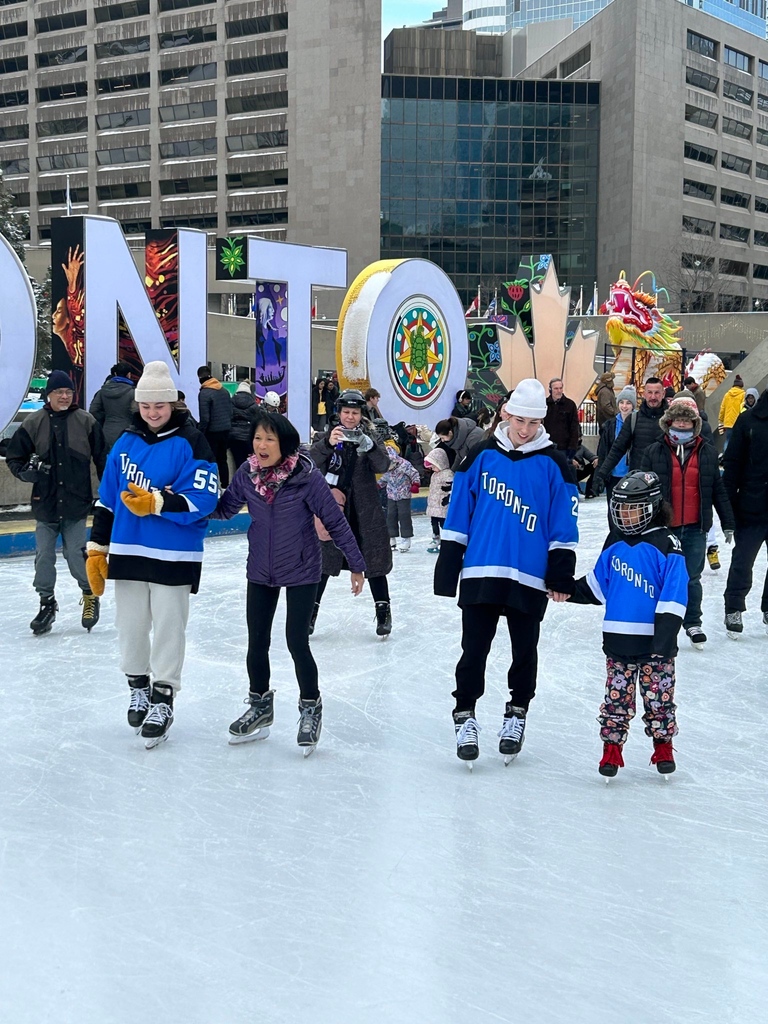 MayorOliviaChow's tweet image. Some good fun at today’s new year’s levée and skating party! Looking forward to a great year head.