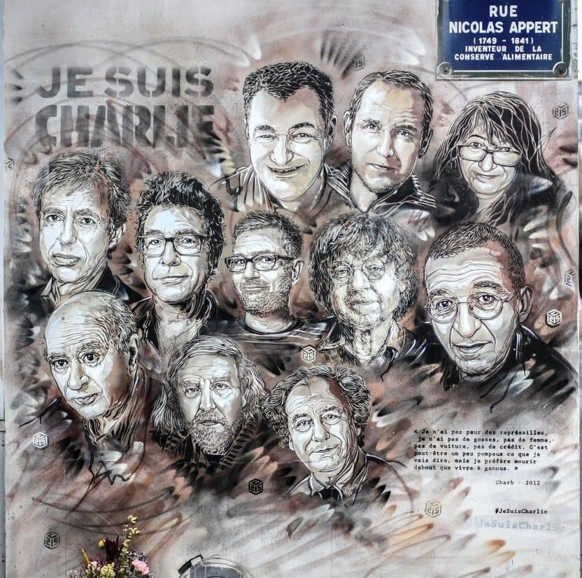 Lab45Laicite's tweet photo. Toujours #Charlie, et plus que jamais… #7janvier2015 https://t.co/Uf5ODq6dVV