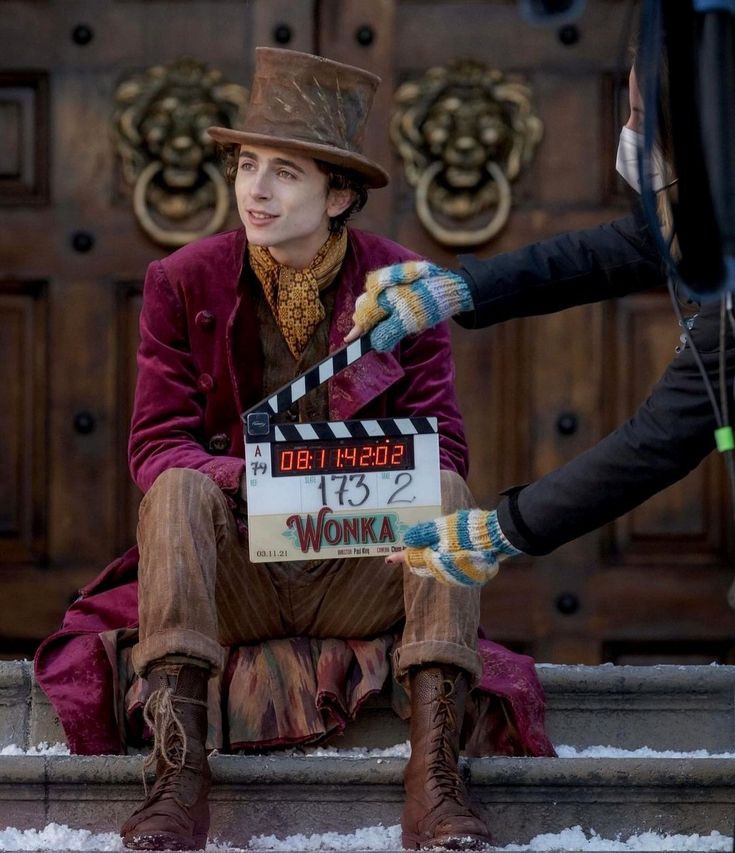 maryychalamet's tweet photo. He deserves to win the Golden Globes https://t.co/KqFEYXGIQK